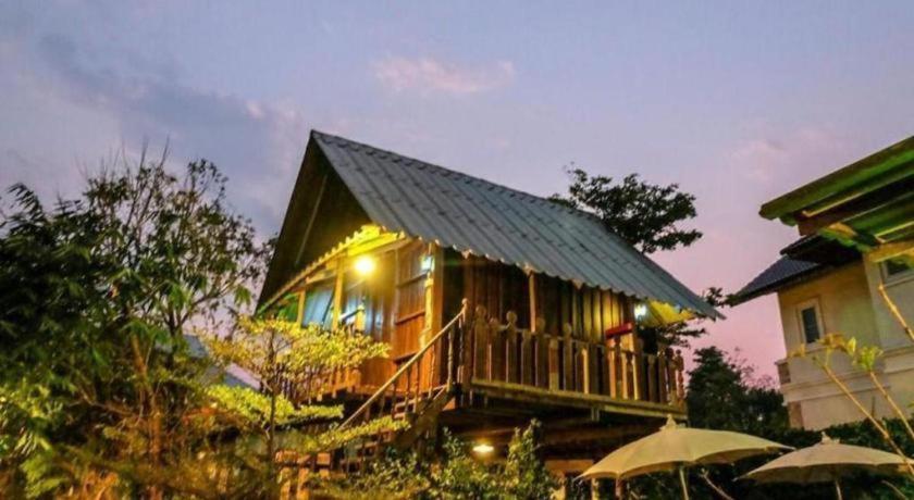 Oyo 1155 Bikers House And Enduro Tours Chiang Mai Hotel Exterior foto